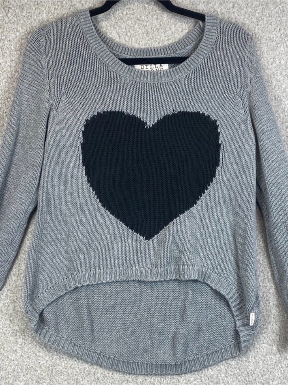 Billabong cotton heart high low sweater M gray black hipster boho graphic love